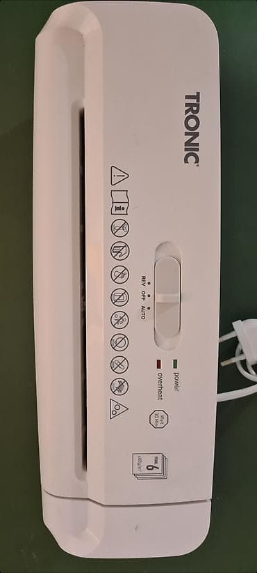 tosteri za hleb: ☆ Prodajem kao nov Tronic TAV 190 C2, seckalica za papir. - Vrlo — 3