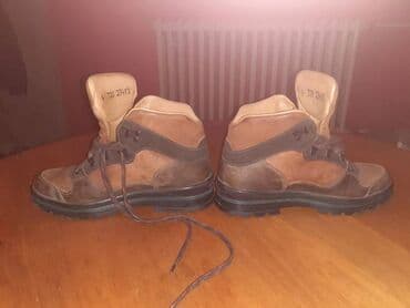 Stadker tirol-kozne cizme Kozne cizme bez ikakvih ostecenja