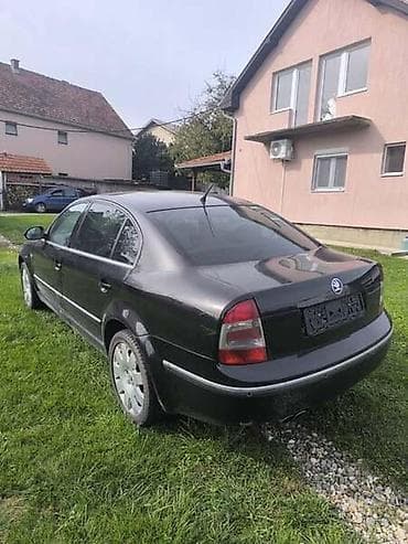 darwil 17 rubis: ŠKODA SUPERB DE 2008. GOD. - KOMPLETAN AUTO U DELOVIMA | Skoda — 2