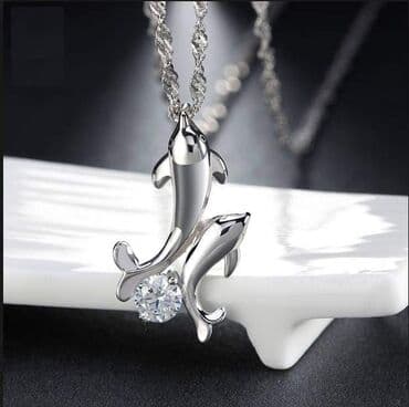 Ogrlica delfin
CENA:900din