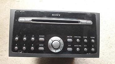 polovni kombi: RADIO CD,KASETA ZA FORD MONDEO OD 1997. DO 2006. GOD. | Radio je — 8