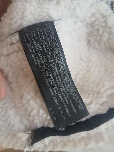 mini boots cizme: Ženska zimska jakna Pull&Bear, model sa veštačkim krznom — 2