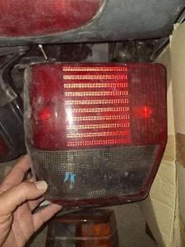 skuter cena: FIAT UNO STOP SVETLO | Stopovi za fiat uno. Vise komada na stanju — 1