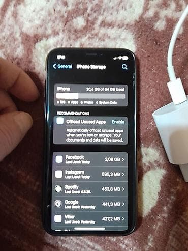 usb 2tb cena: Apple iPhone X (srebrni) + punjač - Ekran 5.8" Super Retina OLED — 5
