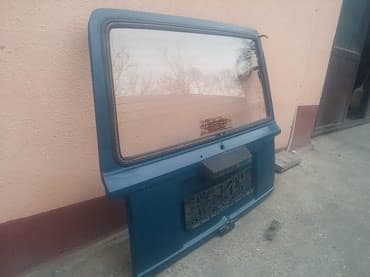 polovne letnje gume 215 55 r16: Vrata gepeka Lada 2104 Karavan kompletna zelena sa staklom. Očuvana — 2