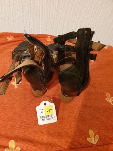 mokasine novi sad: Sandals, 40 — 1