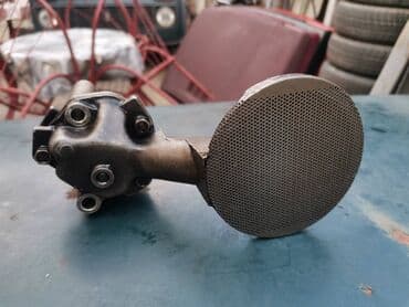 membrana pumpe za gorivo yugo: Uljna pumpa Lada 2121,21213,21214 Niva. Polovno, ocuvano. Skinuto sa — 8