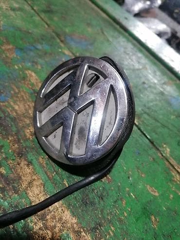 obloga za menjac: Brava gepeka – VW (značka/ručka sa kablom) Opis: - Brava gepeka sa VW — 1