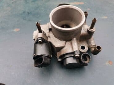 gasni amortizeri dimenzije: Klapna gasa Lada 21214 Niva 1.7i. Polovno, ocuvano. Skinuto sa — 6