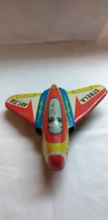 rubi 10 epizoda sa prevodom: Mehanotehnika avion Strela 10 cm. raspon krila 11 — 4