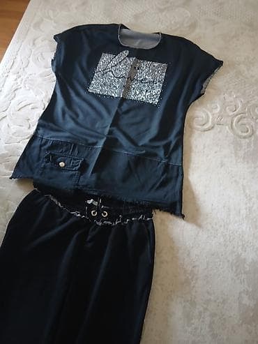 Ženski komplet – majica i trenerka (crna) - Dvodijelni komplet u