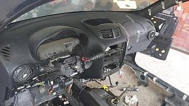 market car: ALFA 147 RESTAJLING INSTRUMENT TABLA | Vise komada na stanju — 2