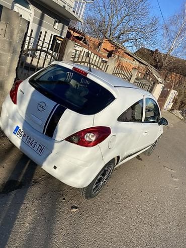 dizalice za auto: Opel corsa d 2007 reg do 12.12 2026 idealan za pocetnike potrosnja 4-5 — 5