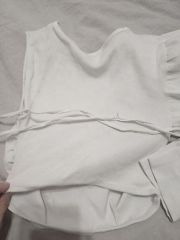 Shirts, blouses and tunics: ZARA bela bluza sa puf rukavima - Brend: ZARA - Model: bluza dugih — 5