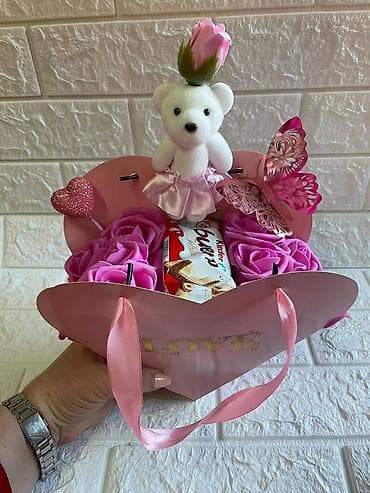 ukrasne jagode: Poklon setovi u dekorativnim kutijama Elegantno aranžirani poklon — 7