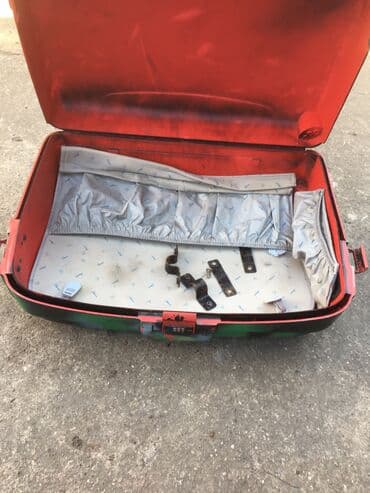 auto delovi backa palanka: Qvad kofer sa bravom i tri kopče Univerzalan u ok stanju lako — 3