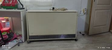 silver crest friteza na vruć vazduh: Električni akumulacioni radijator (TA peć) sa termostatom i točkićima — 3