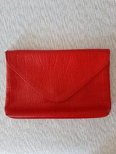 elegantne snale za kosu: Efektna pismo tasnica sa metalnim lancem,tj.kaisem.Nosena samo na — 1