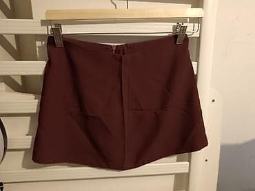 Suknja. Imam u dve veličine 34 i 36
