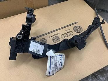 NOSAC PREDNJEG LEVOG FARA ZA AUDI A4, S4 - 8K080608B | Nosac