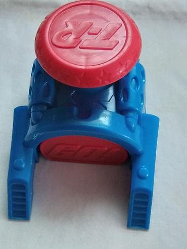 Ostale dečije stvari: Magic Box Toys ispaljivac autica sirina 5 cm. ispravan — 1