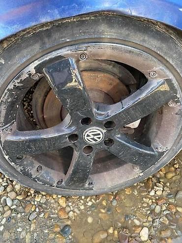 samolepljive lajsne za auto na metar: VOLKSWAGEN PASSAT B6 - KOMPLETAN AUTO U DELOVIMA | Passat B6 2.0 — 4