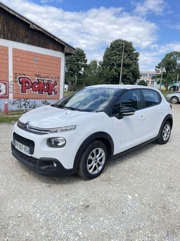 lidl kompresor za vazduh: Beli automobil marke Citroen C3 sa crnom maskom hladnjaka i crnim — 6