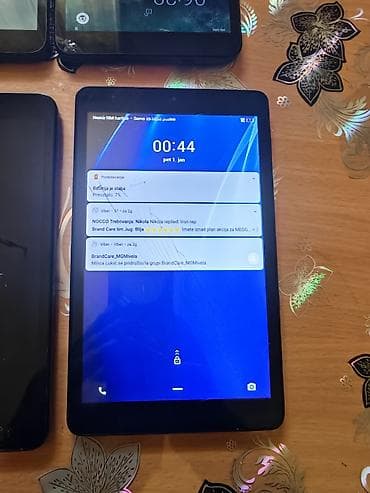 Tableti: Ispravni tableti 5x nokia t10 8 inca 4/64 3 otkljucana 2 imaju sifru — 4