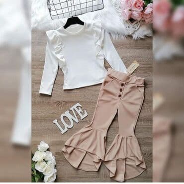 Cena bluze 1800din u vel 6 10 12 14
Cena pantalona 1950din u vel 6 7 na lalafo.rs Cena bluze 1800din u vel 6 10 12 14
Cena pantalona 1950din u vel 6 7