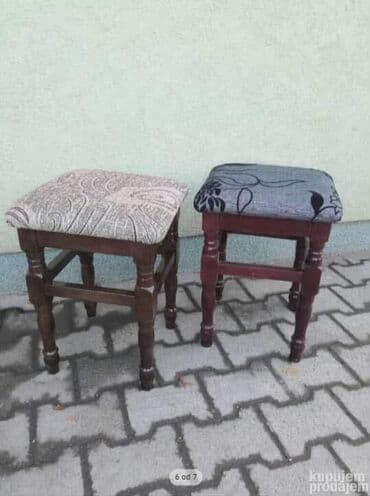 Kreveti: Hoklice 30€ slanje bexom

visina 55cm sediste 35x35 — 4