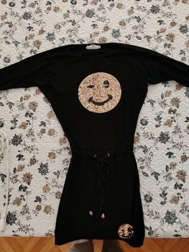 Sweatpants: Komplet od dve ženske tunike/haljinice, crne boje, različitog stila — 1