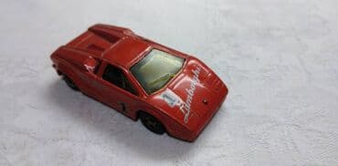 delovi za maketu fice: Hot Wheels Lamborghini Countach,oko Malaysia ocuvan — 1