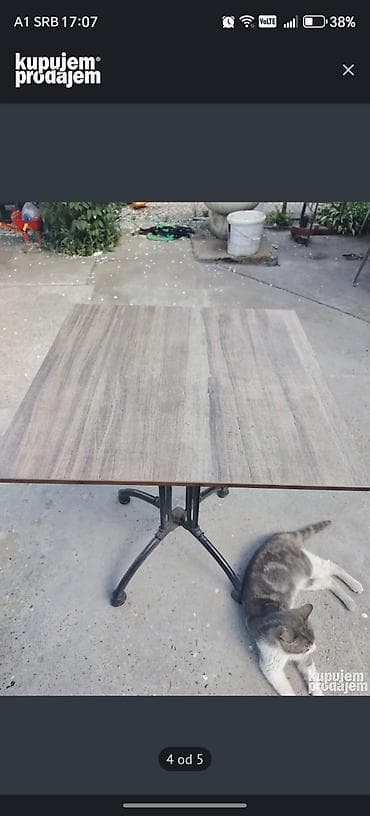 komode za cipele: Kvadratni kafićki sto na metalnom postolju. - Ploča: kvadratna — 3