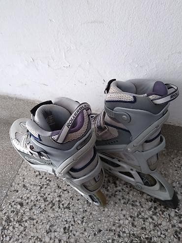 Roleri i rolšue: Roleri Rolerblade br.41,silikon tockovi,metalna sina,ocuvani. Imam — 2