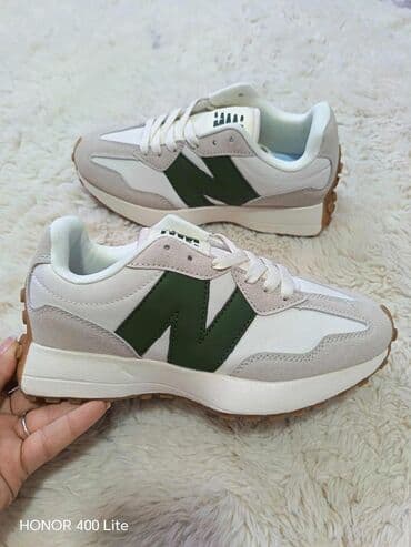 Patike – više modela i boja Opis: - Moderna lifestyle i sportska