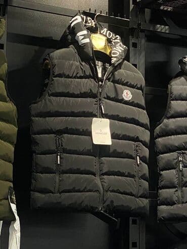 c a zimske jakne: Prsluk, M (EU 50), Hugo Boss, bоја - Crna — 1