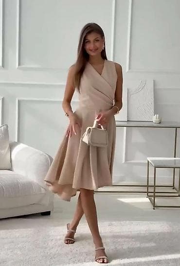 Men's Clothing: Elegantna ženska haljina bez rukava sa preklopljenim V dekolteom i — 1