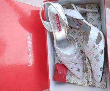 mokasine novi sad: Sandals, 39 — 4