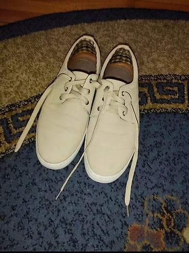 Venčanice i aksesoari: .Muške casual patike Differente – broj 42 možete dodji probati lično — 1