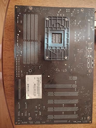 elektricni masazer za lice: Gigabyte grafička karta + AMD procesor - Grafička karta: Gigabyte sa — 6