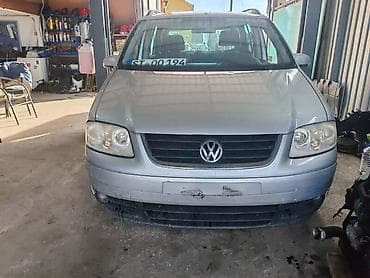 DELOVI ZA VOLKSWAGEN TOURAN 2003. GOD. | Kompletan auto u delovima na lalafo.rs DELOVI ZA VOLKSWAGEN TOURAN 2003. GOD. | Kompletan auto u delovima
