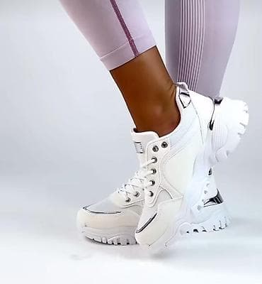 Ženske patike – bele, „chunky“ platforma - Dizajn: moderne bele