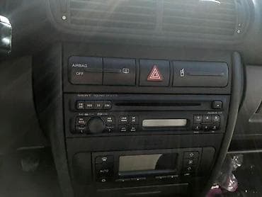 sistem audio 5 1: RADIO CD ZA SEAT LEON, TOLEDO | Radio CD za Seata Leon i Toleda — 1