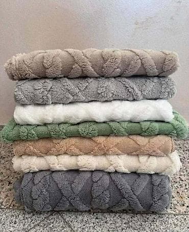 Ćebad i pokrivači: Plisani flekeri za ugaonu garnituru. U pakovanju dolaze 3 komada — 2