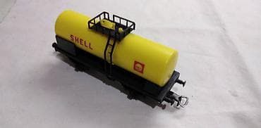 Mehano vagon cisterna Shell manji HO,ocuvan,slomljen 1 pakn kocnice i na lalafo.rs Mehano vagon cisterna Shell manji HO,ocuvan,slomljen 1 pakn kocnice i