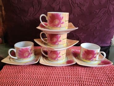 Kuhinjski setovi: Soljice nove porcelanske vintaz. Soljice komada 5 u ceni. Tacne — 1
