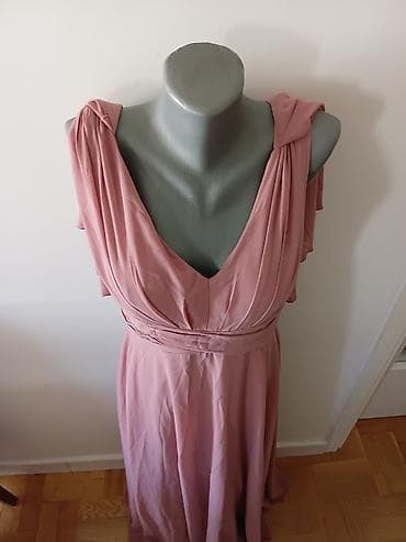 samolepljive gace: Duga elegantna haljina u boji puder roze. Model sa V izrezom i mekim — 4