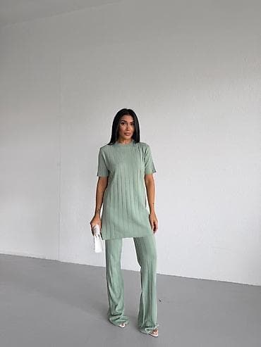 deadpool odelo: 🔥Vasi omiljeni kompleti 🔥Ponovo u prodaji od petka 🔝2800 din — 6