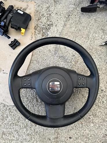 Sistem upravljanja i oslanjanja: VOLAN SA KOMANDAMA SEAT LEON IBIZA ALTEA | Volan sa komandama seat — 1