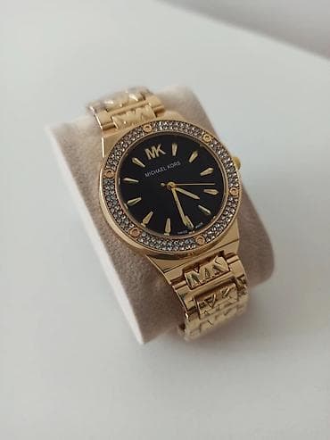 deciji koferi sa tockicima: Zenski sat ⌚
🔸Nerdjajuci celik
🔸Kvarcni mehanizam

💰 1600 rsd ✨ — 1